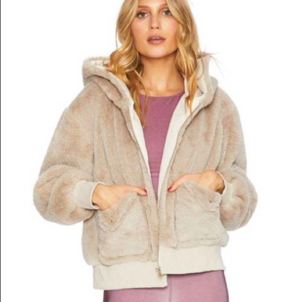 Beach riot Fuzzy Faux Fur Jacket -Off white/beige